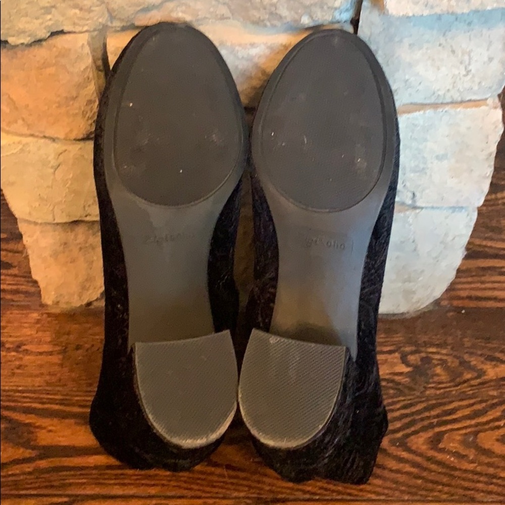 Black Patterned Velvet Booties Size 8.5 - image 4